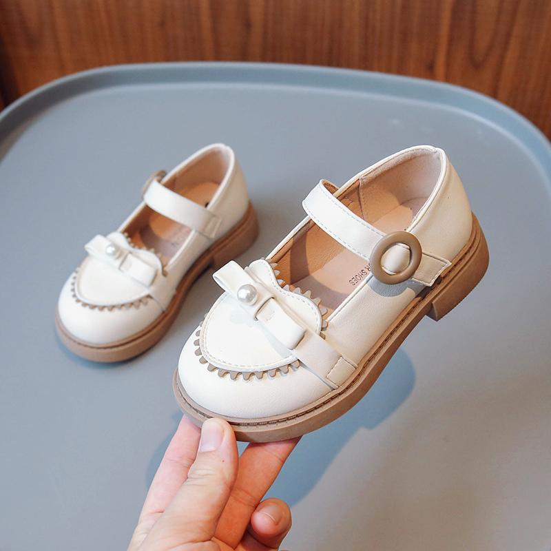 Детские туфли из кожи для девочек Love Pearl Bow 2024, новые универсальные туфли в стиле Лолиты, простые и элегантные, свадебные туфли принцессы, детские, шикарные, из искусственной кожи