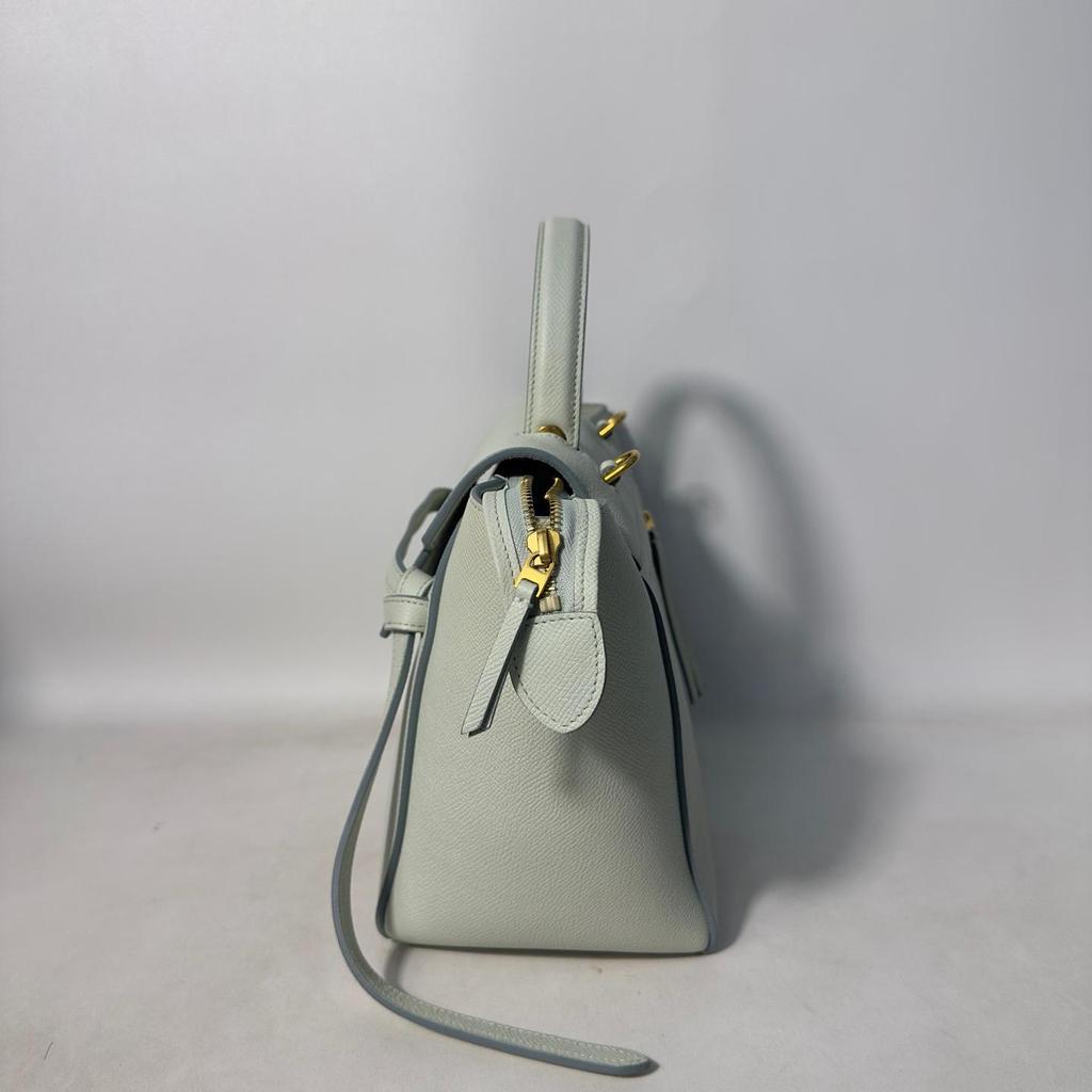 [Б/У] Сумка-кроссбоди на плечо с ремнем, микро-светло-голубая кожа, Кот-сом, серебряная фурнитура, съемный ремень - Отличное состояние #G2G3XX