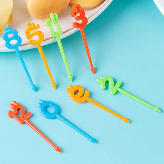 1 Set Fruit Fork Easy To Clean Non-slip Cartoon Lovely Ergonomic Animal Farm Car Fruit Fork for Home