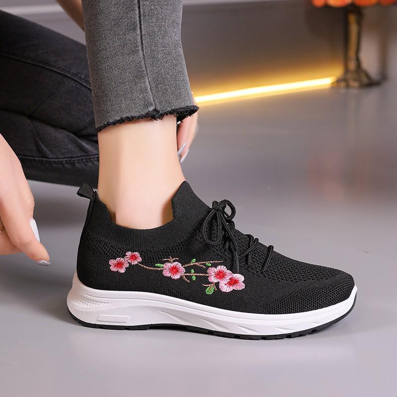 Модная весенне-летняя желтая обувь для женщин, спортивная сетчатая дышащая обувь, плоские кроссовки, обувь с вышивкой цветов, красные кроссовки