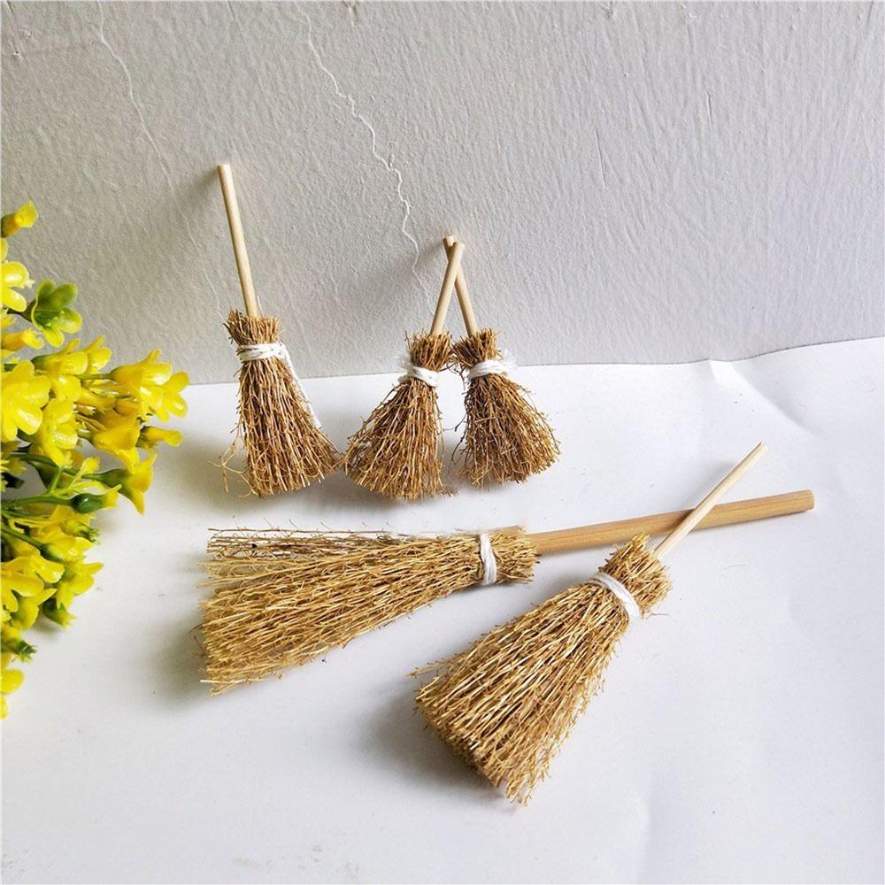 5pcs/Bag Kitchen Garden Witch Straw Brooms Witch Tool Dollhouse Accessories  Halloween