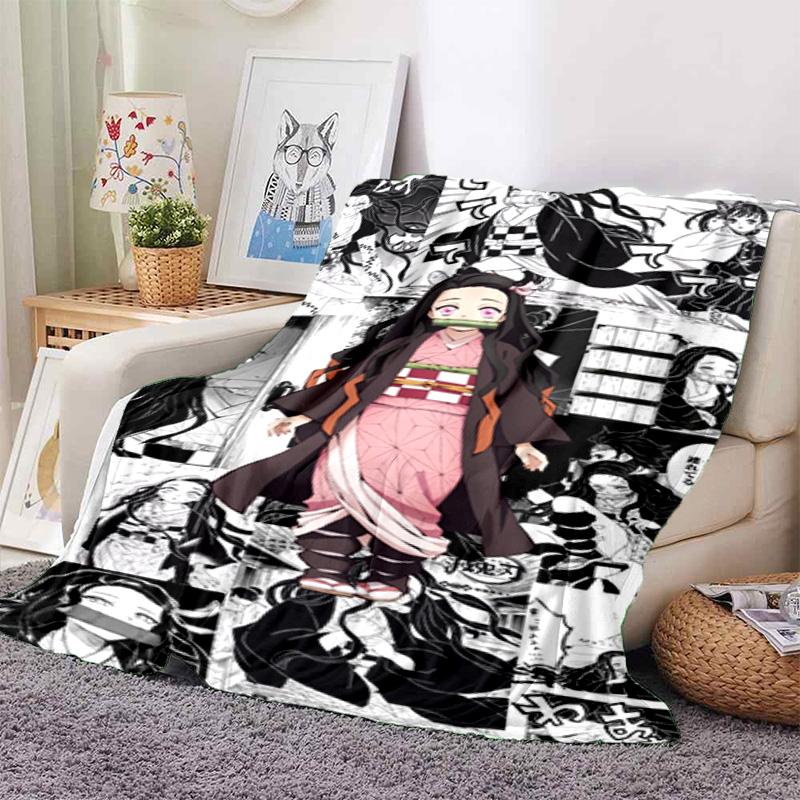 Japanese manga artist Koyoharu Gotouge's Demon Slayer blanket Soft and portable four season home bed, office travel, lunch break, warm blanket K11