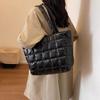 Хлопковая стеганая сумка-тоут в корейском стиле, большая вместимость, нейлоновая сумка, повседневная дутая сумка, для офисного работника