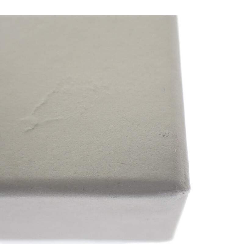 Loewe 111.25.203 брелок золотистый металл Женщины