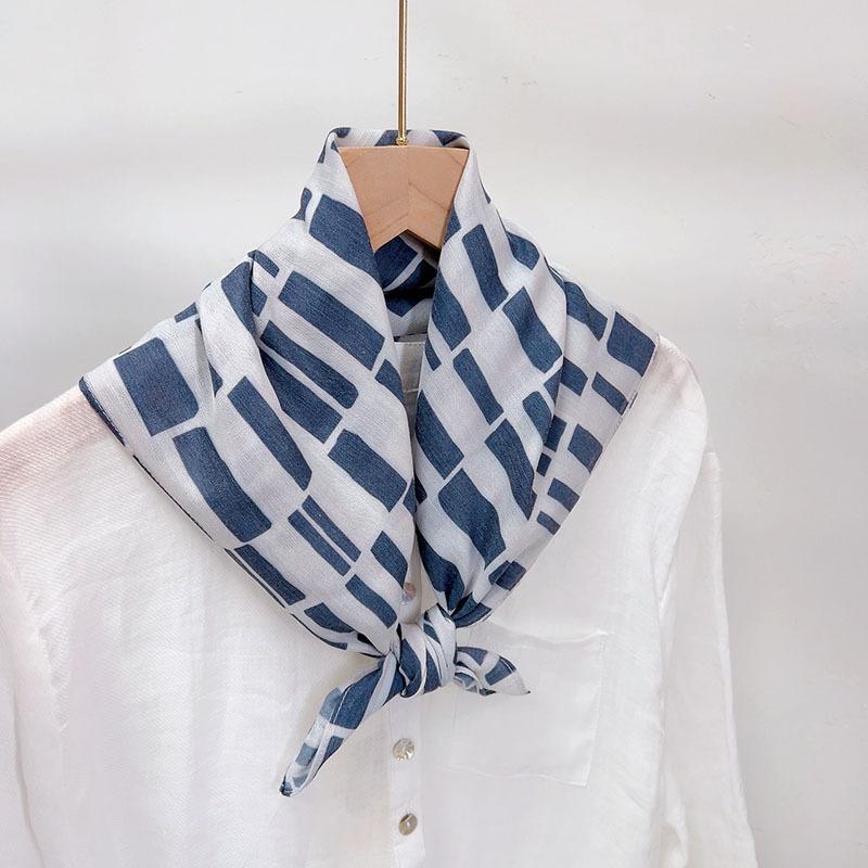 Clearance Welfare Retro Linen Square Scarf Literary And Versatile Women'S Summer Neck Protection Cotton And Linen Small Silk Scarf Scarf Printed Model