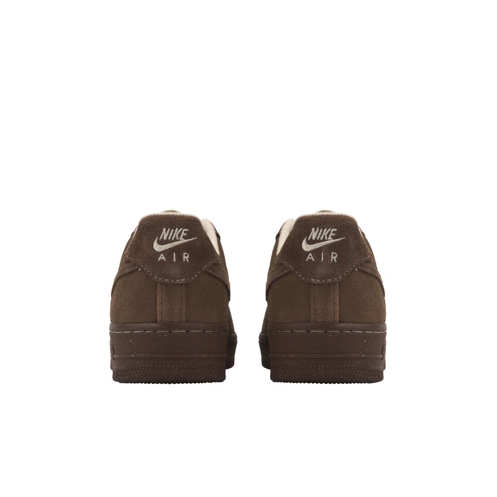 Nike Женские кроссовки Air Force 1 07 Cacao Wow коричневые Sanddrift FQ8901-259