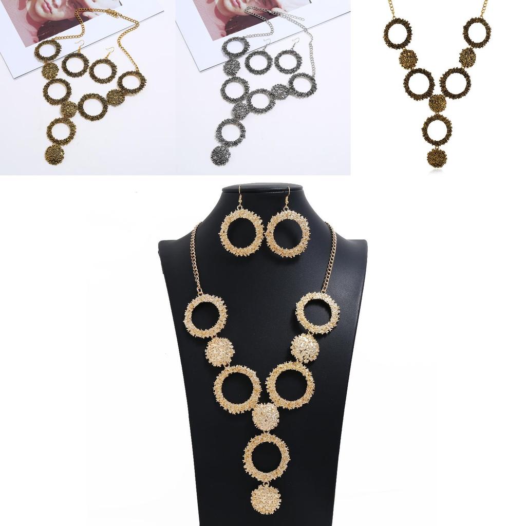 European Style Geometric Metal Pendant Necklace For Elegant Evening Wear