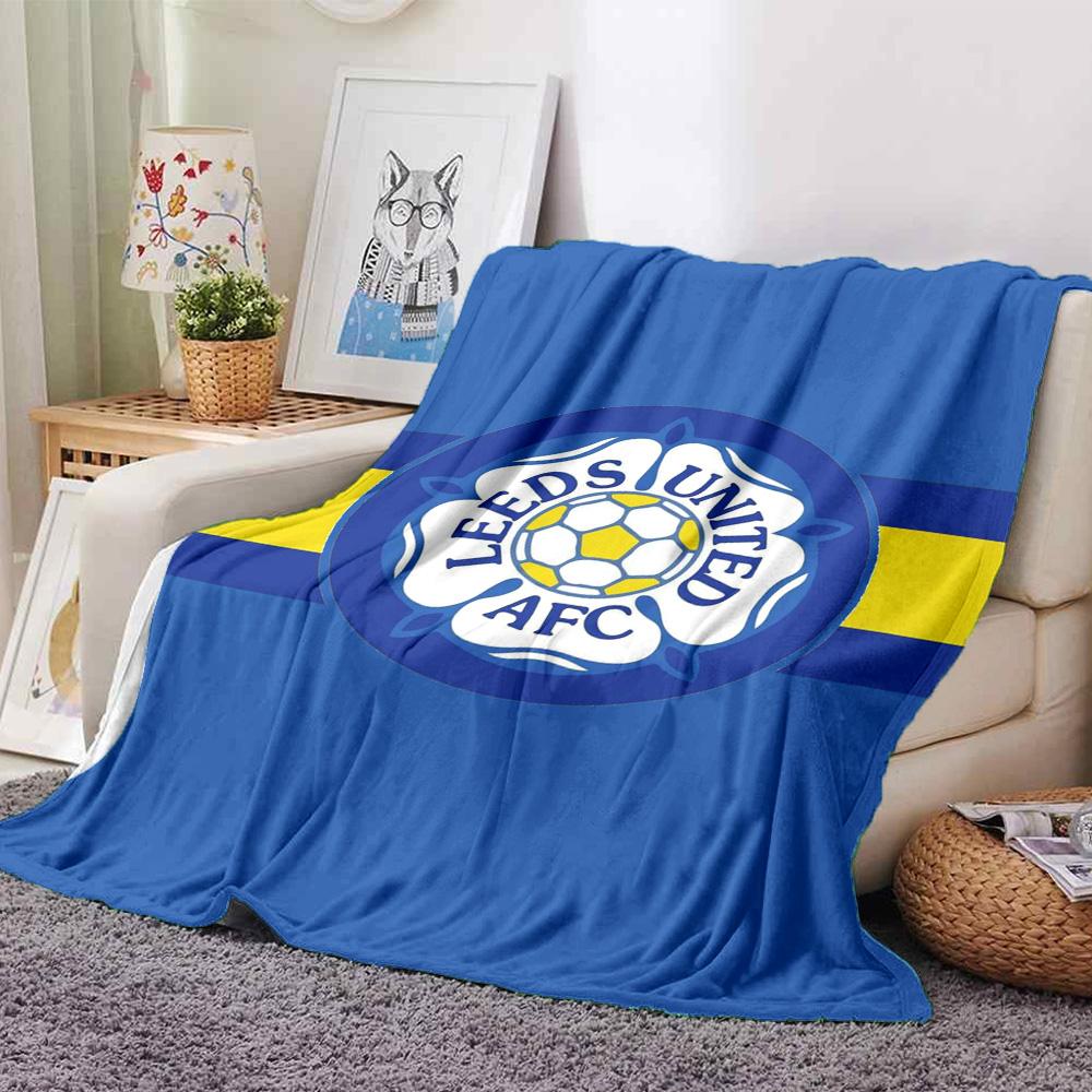 Leeds United Print Flannel Blanket High Quality Warm Comfortable Cover for All Seasons Perfect for Gifts Home Decor