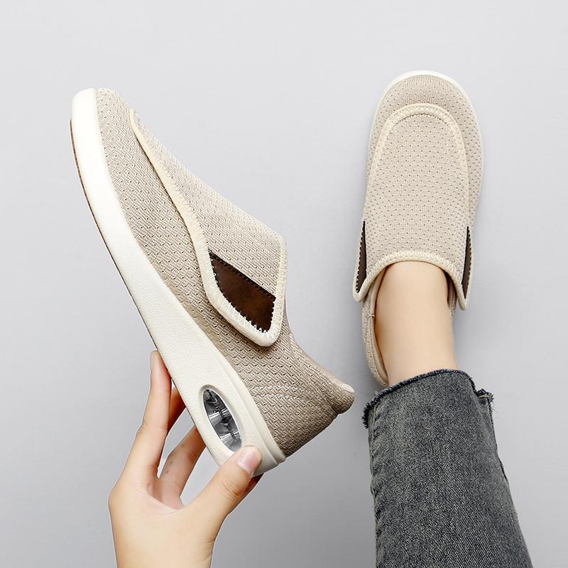 Женские кроссовки повседневные для улицы широкие легкие черные большого размера с воздушной подушкой ортопедические