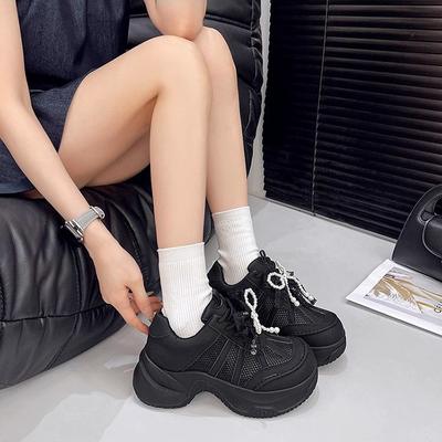 Европейская станционная платформа папины кроссовки женские 2025 лето новые дышащие сетчатые жемчужные шнуровка увеличивающие рост повседневные спортивные туфли