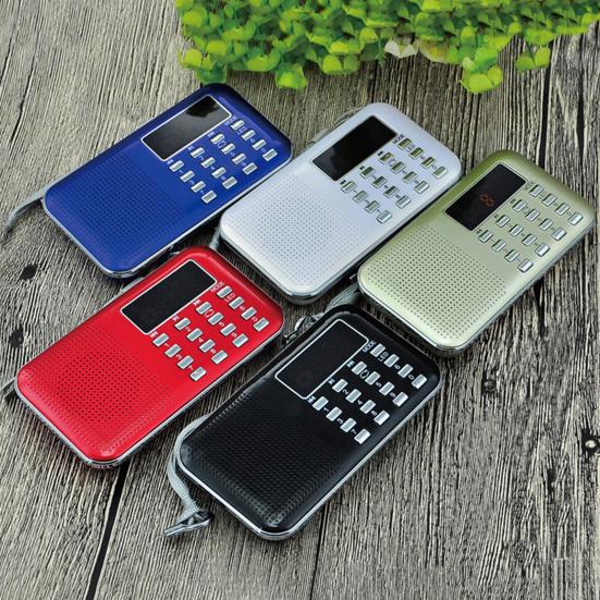 Y-896 Цифровое радио Перезаряжаемый фонарик Функция 3 Вт Мини Портативное FM-радио со слотом для TF-карты для пожилых