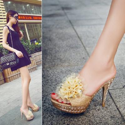 Модные туфли на высоком каблуке Женские блестящие шлепанцы на квадратном каблуке Летняя мода Низкий открытый носок Цветок Тапочки Желейные Блочные Роскошные