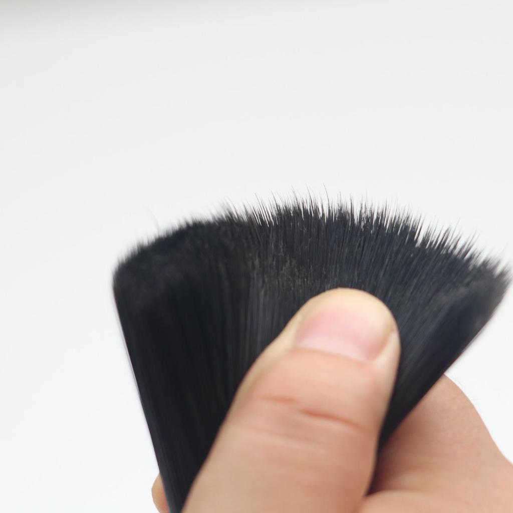 Набор из пяти щеток для мойки автомобиля с заостренной щетиной и мягким шелковистым ворсом для ухода за автомобилем.