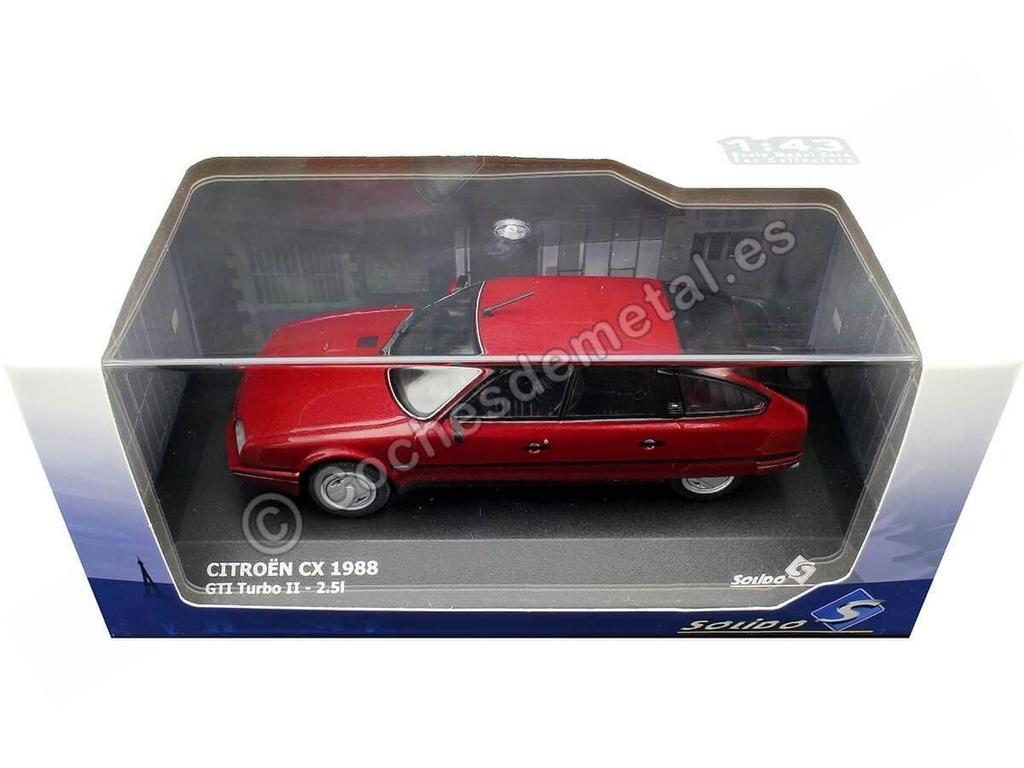 SOLID Модель металлическая масштабная машина, красная, 1/43