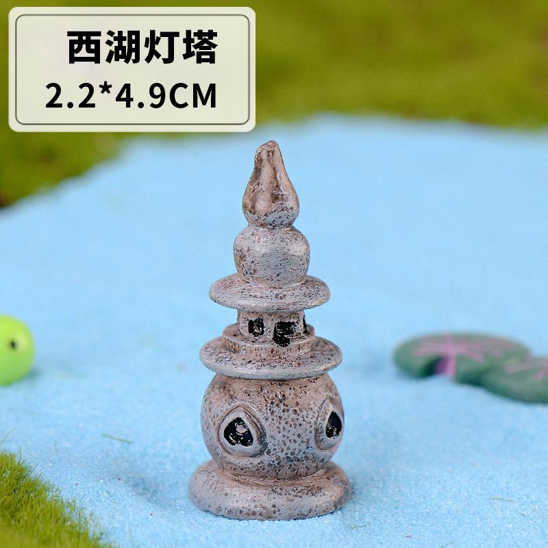 A Miniature Wonderland Well Statue - Handmade Resin Collection Micro Landscape Decoration