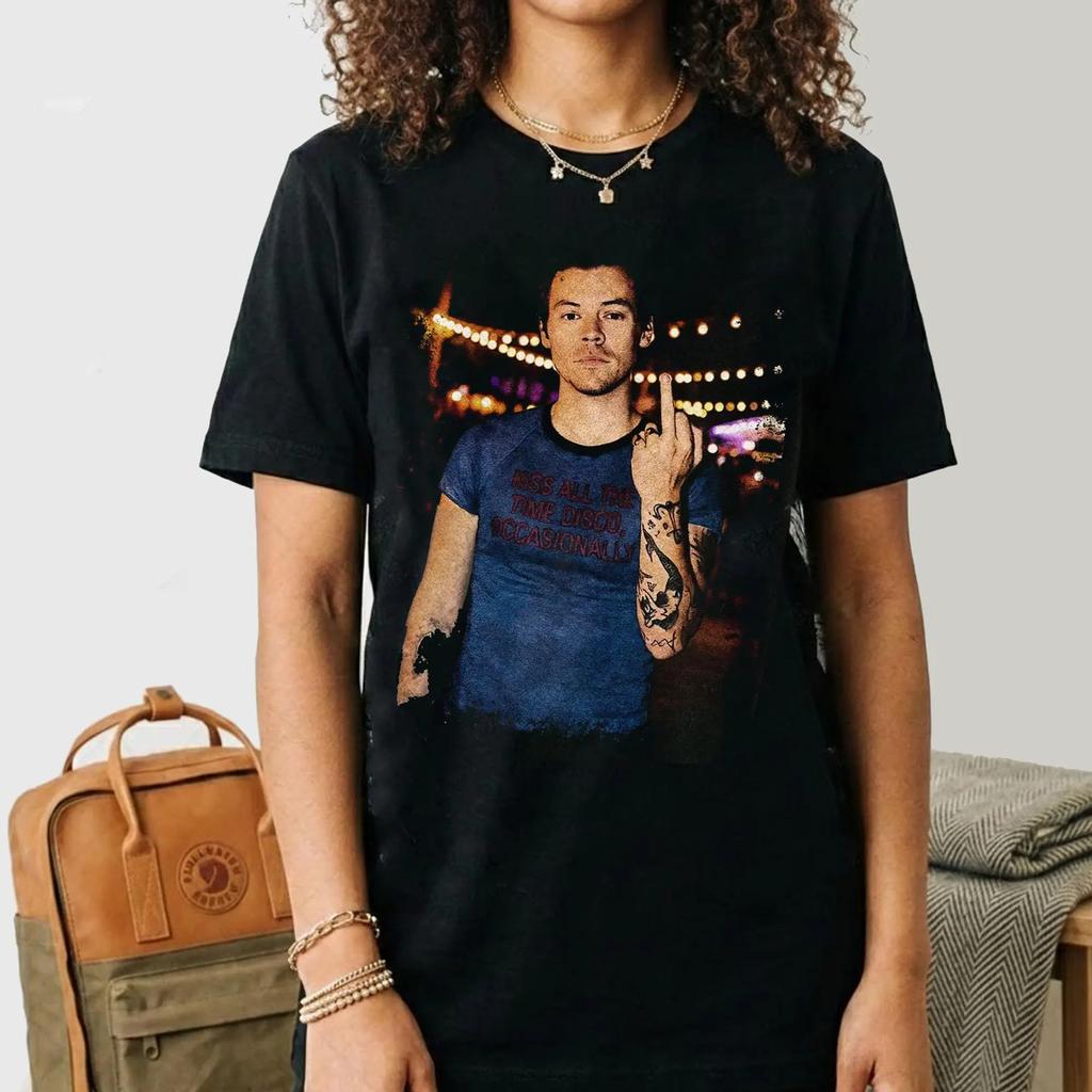 Funny Pop Star Middle Finger Vintage TShirt Retro Music Fan Graphic Tee Unisex Concert Style Shirt