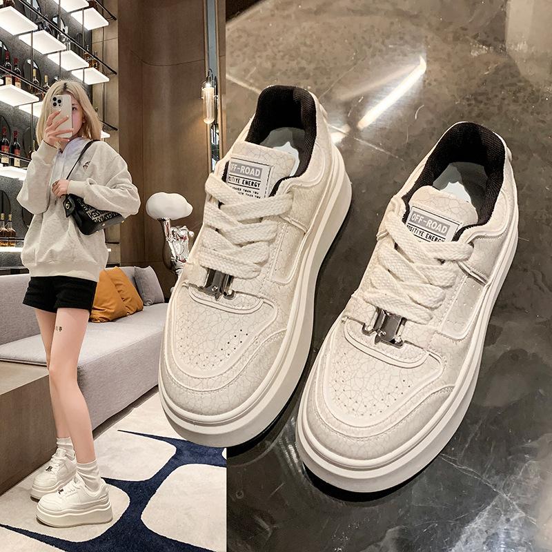 2024 Spring and Summer New Low-top Shoes Female Korean Version of Muffin Sports Shoes Fashion Casual Fashion Single Shoes