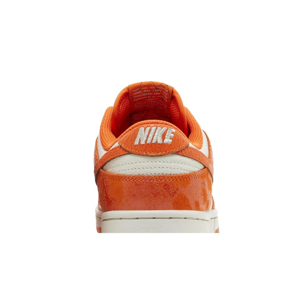 Nike Женские Dunk Low 'Cracked Orange' (женские размеры) Светлая кость / Безопасный оранжевый / Лазерный оранжевый Скейт-обувь FN7773 001
