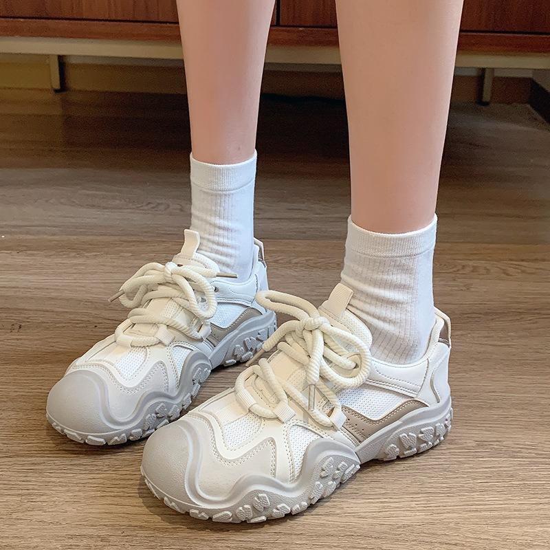 Fashion High Quality Women Sports Jogging Shoes Autumn Round-toe Soft Bottom Women Casual Flat Shoes 2025 Low-top Leather Sneakers Tenis