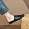 Fashion New Summer Women Mules Cover Toe Sandals Leather Shoes for Women Fashion Modern Slippers Slides Women Peep Toe Low Heel Shoes