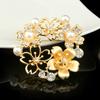 Pearl Flower Brooch, High-Grade Female Versatile Alloy Diamond-Encrusted Brooch, Anti-Light Pin, Clothing Accessories