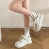 Muffin and student ретро универсальные белые туфли на платформе, увеличивающие рост, женские новинки 2025 года, легкая спортивная обувь на осень и зиму