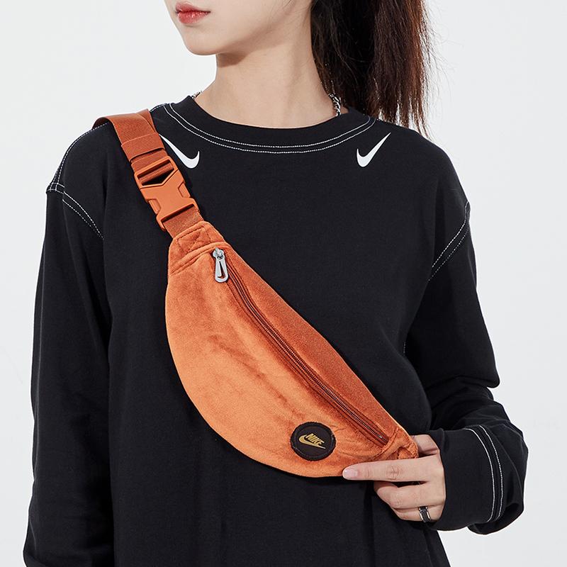 Nike Velvet Shoulder Bag Crossbody Bag Sling Bag Fanny Pack Regular Unisex Orange Casual DC7708-246 Casual DC7708-246