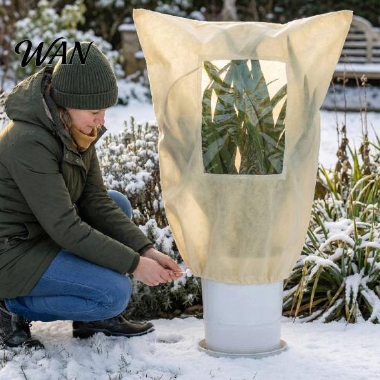 Reusable Frost Blanket for Outdoor Plants Plant Protection Cover with Viewing Window, Extra Thick Non-woven Winter Protective Gardening Blanket, Wind