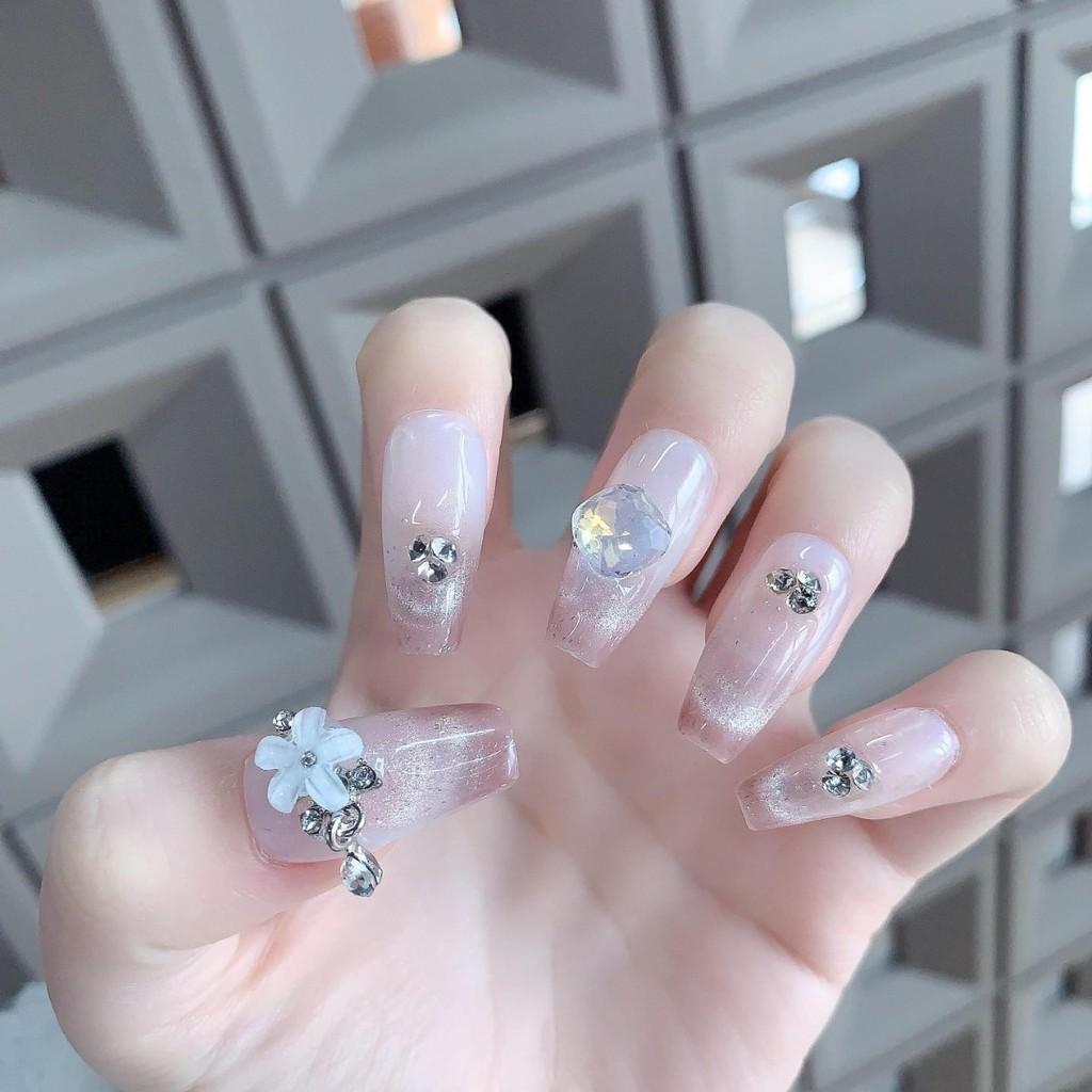 Чистый ноготь Ручная работа Балетный патч Белый Простой Милый Накладной ноготь Свежий цветок