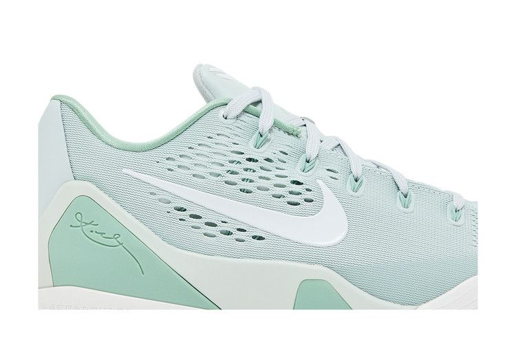 Мужские кроссовки Nike Kobe 9 EM Low Protro Light Silver Steam Light Silver/Steam/Summit White