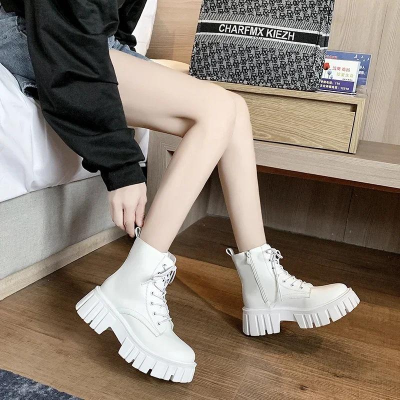 Модные белые ботильоны на массивной платформе для женщин, осенне-зимние, из ПУ кожи, ботинки в стиле милитари, женские панк-ботинки на толстой подошве, мотоботы 2024