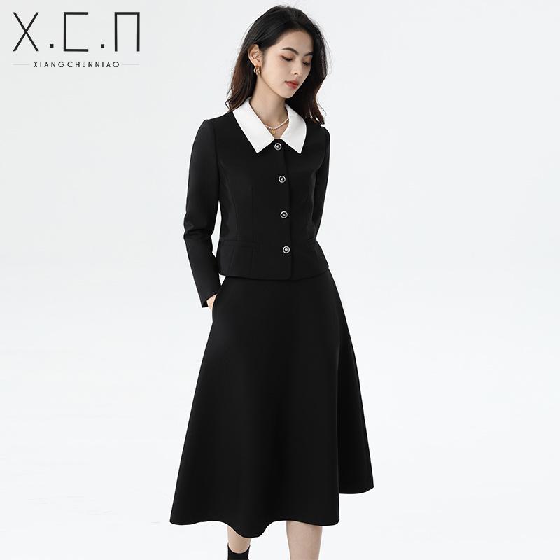 Роскошный женский костюм-юбка в стиле Xiangchunniao Hepburn Style: Уменьшает талию, профессионально и элегантно подходит для поездок на работу.