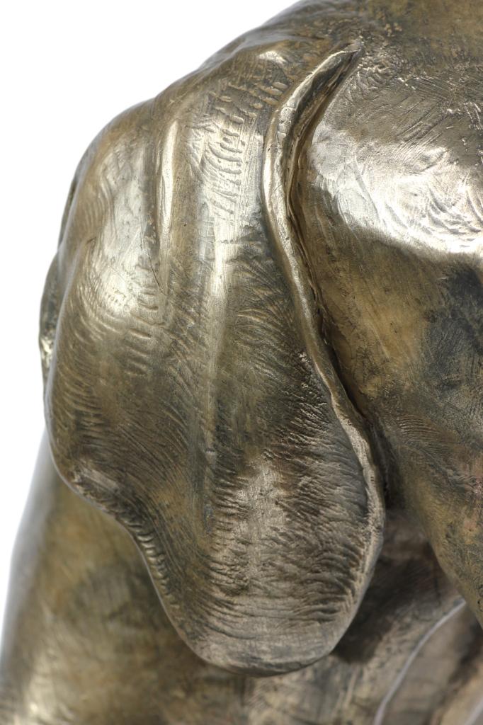 Weimaraner, Grey Ghost - Dog statue, bust on stone base, sculpture, trophy for dog show by Art-Dog brand