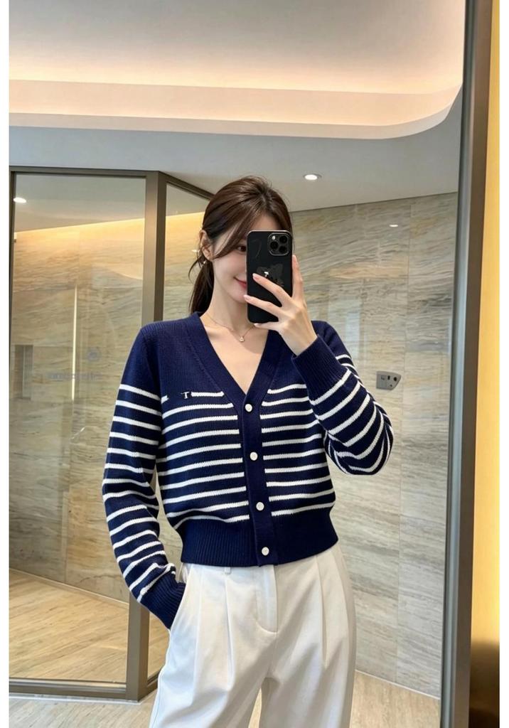 Light Luxury Jacquard V-Neck Cardigan: Autumn Casual Versatile Wear
