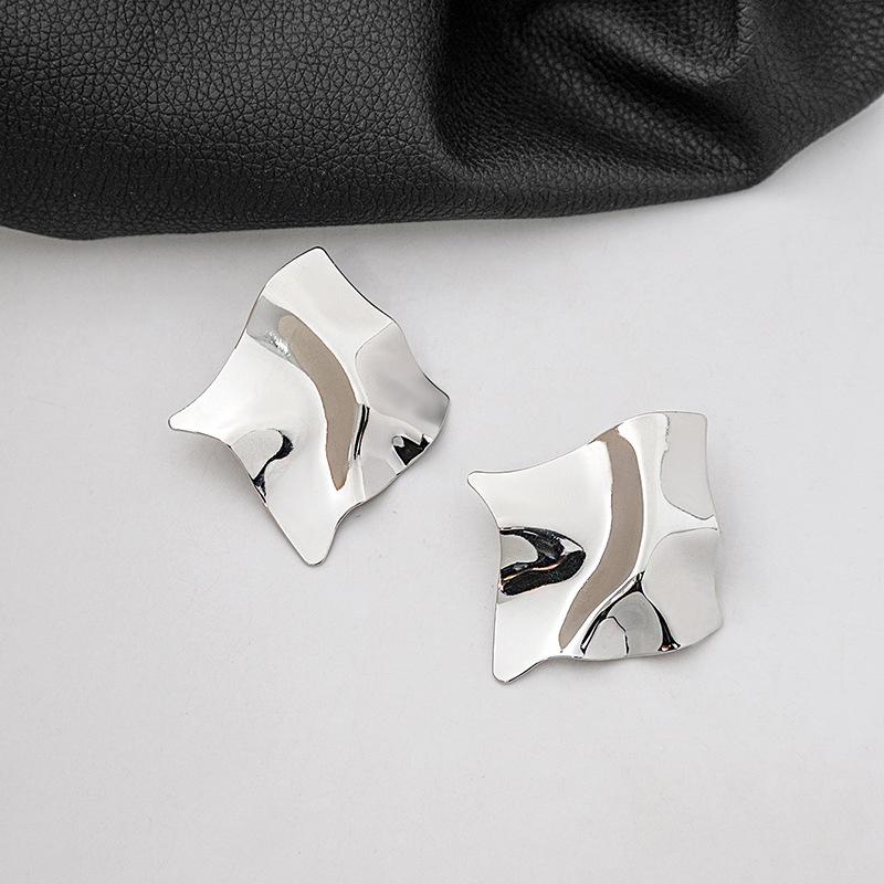 Metal Drop Earrings Irregular Pendants Earrings Twisted Geometric Personality Earrings For Women