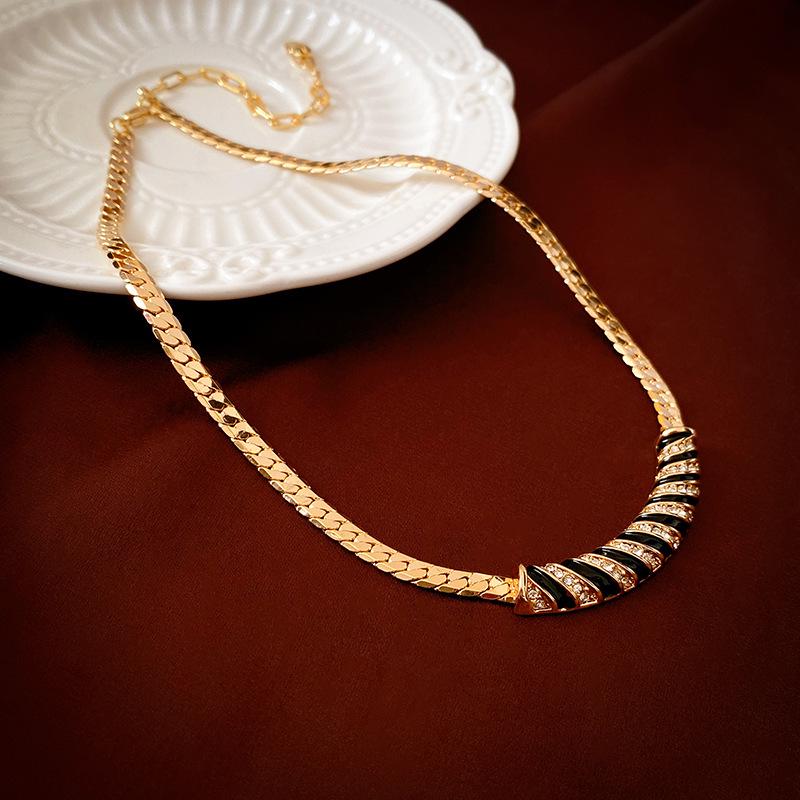 Винтажное ретро ожерелье на ключицу в придворном стиле для женщин