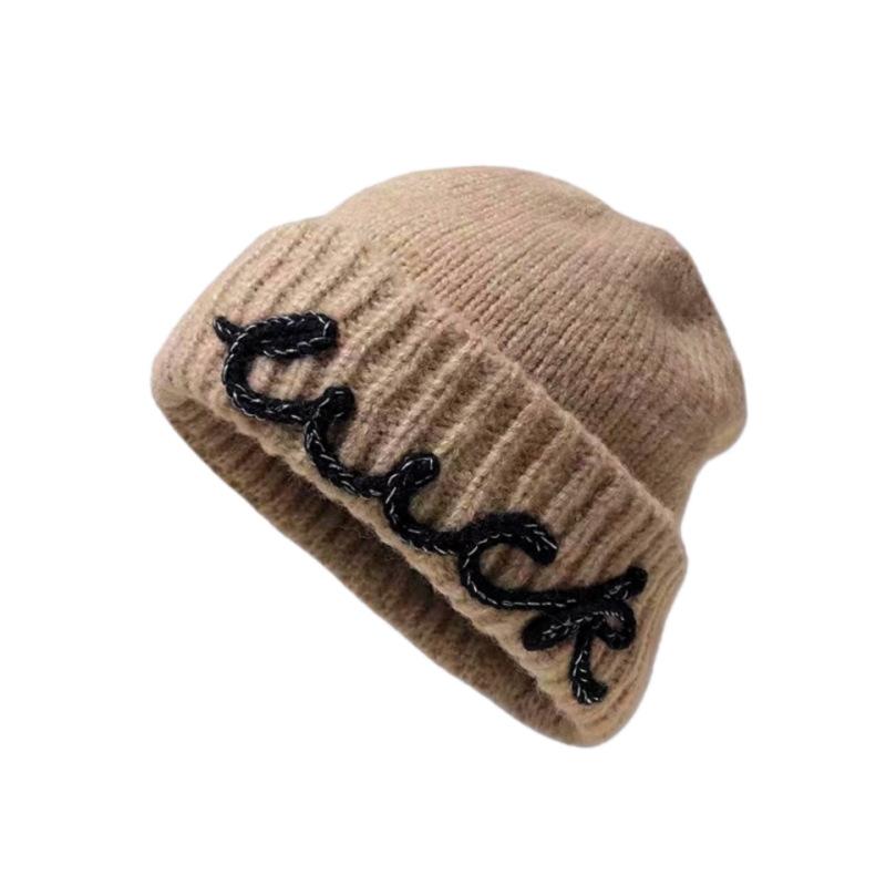 Autumn and winter hats women's fashion ear protection hats big head circumference versatile wool hats cold-proof and warm embroidery knitted hats