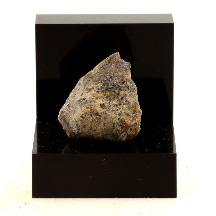 Smectite 24.73 carats