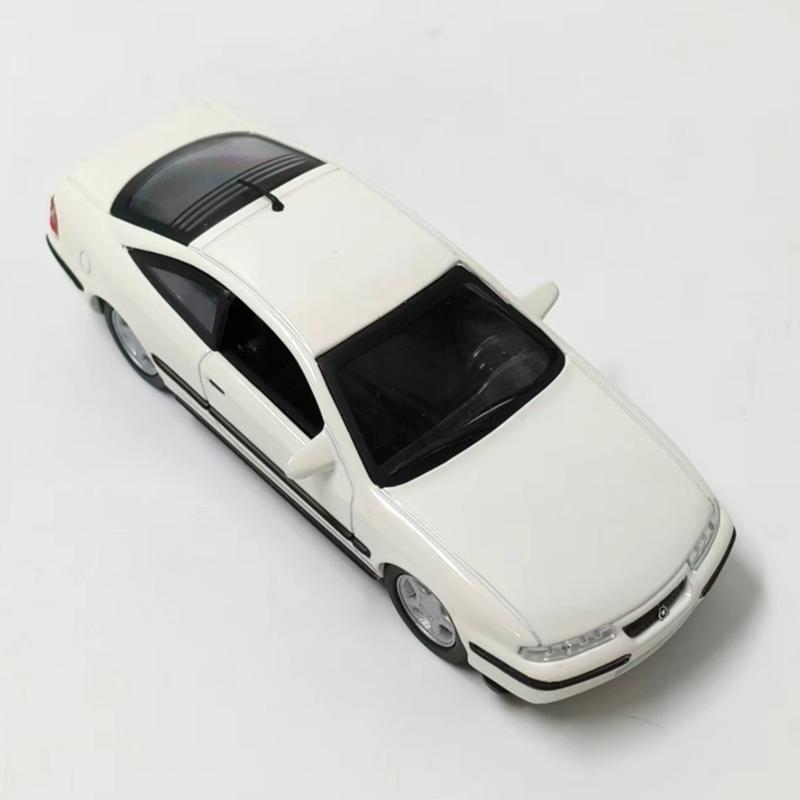 Дельпрадо 1:43 масштаб 1995 Opel новая литая модель автомобиля без упаковки коллекционная подарочная игрушечная модель автомобиля