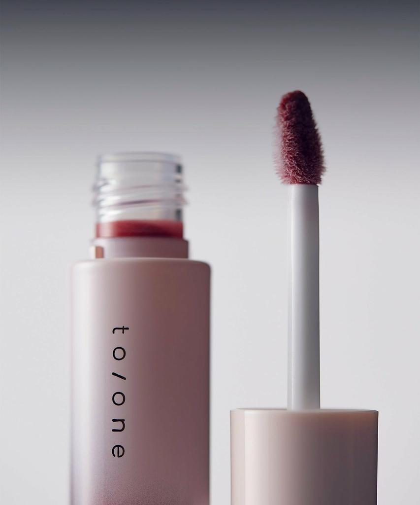 Petal Blooming Gloss 06 Polished Bloom Lip Highly Pure Pink to/one Gloss, Pigmented,
