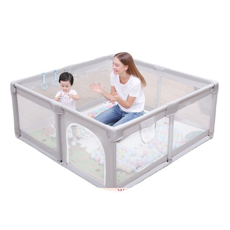 Бесплатная доставка Детский манеж с прикроватным бортиком и детским ковриком для ползания