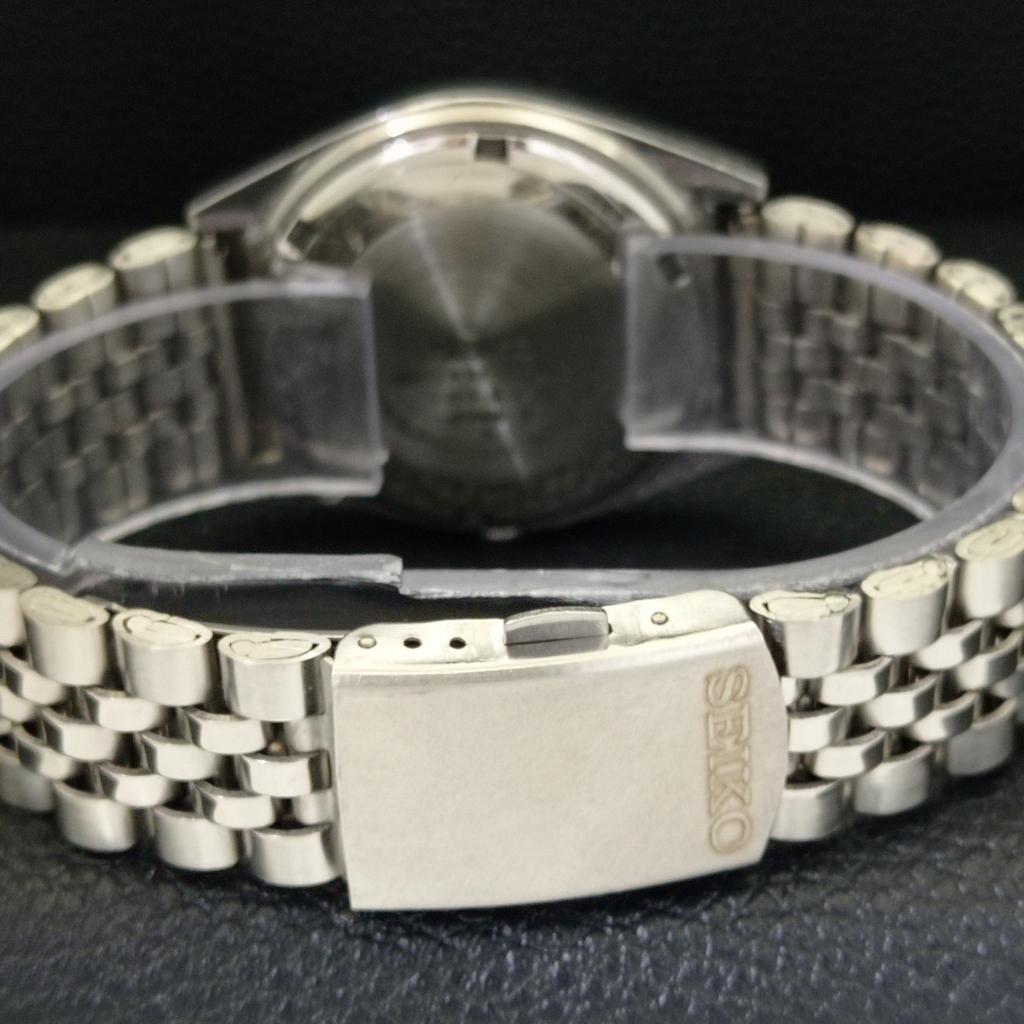 ПОДЛИННЫЕ ВИНТАЖНЫЕ МУЖСКИЕ АВТОМАТИЧЕСКИЕ ЧАСЫ SEIKO 5 ЯПОНСКОГО ПРОИЗВОДСТВА С ЧЕРНЫМ ЦИФЕРБЛАТОМ a500097-2 R151a-a500097