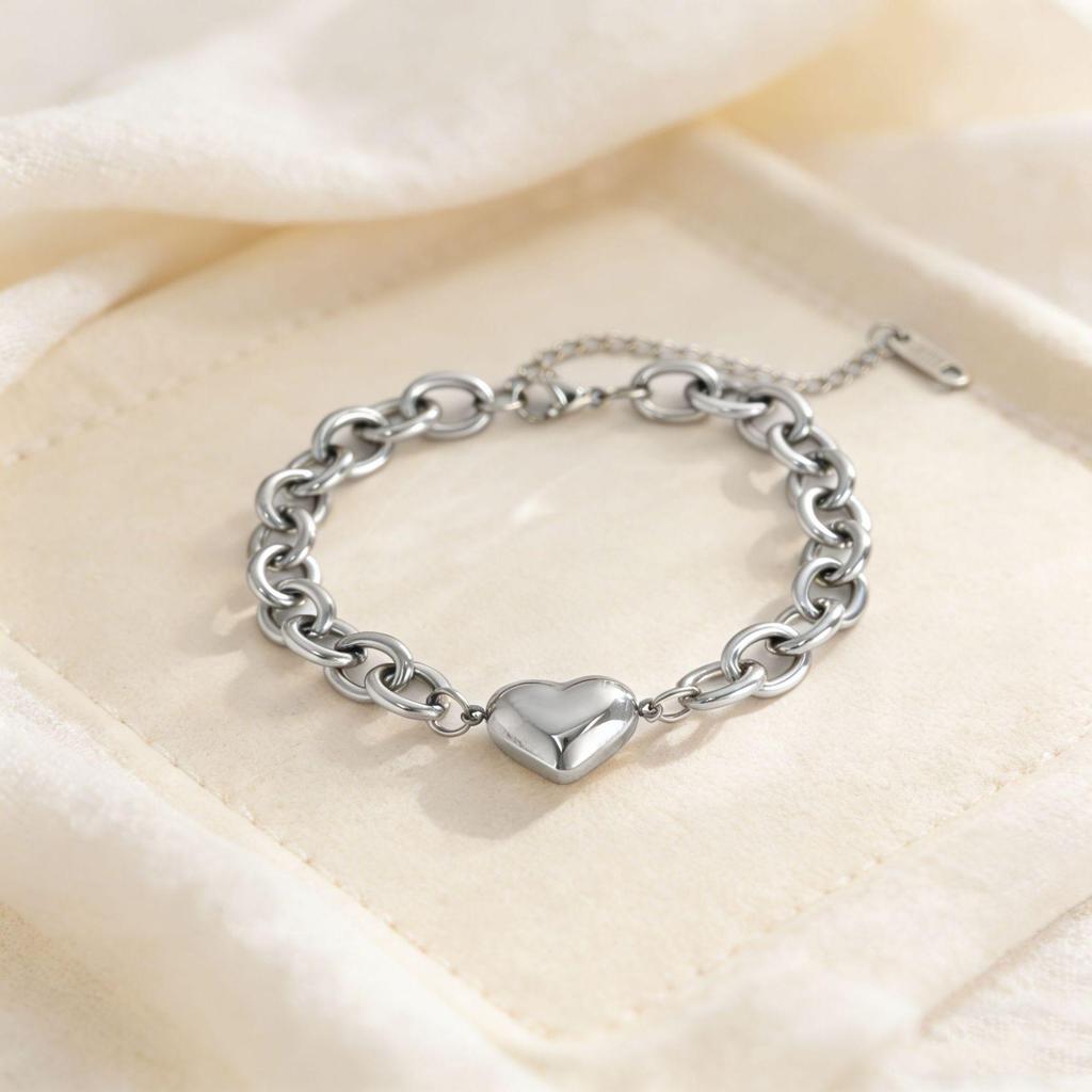 Elegant 18K Gold Titanium Steel Bracelets: European & American Fashion, Non-fading, Women's Versatile Personality Hand Jewelry