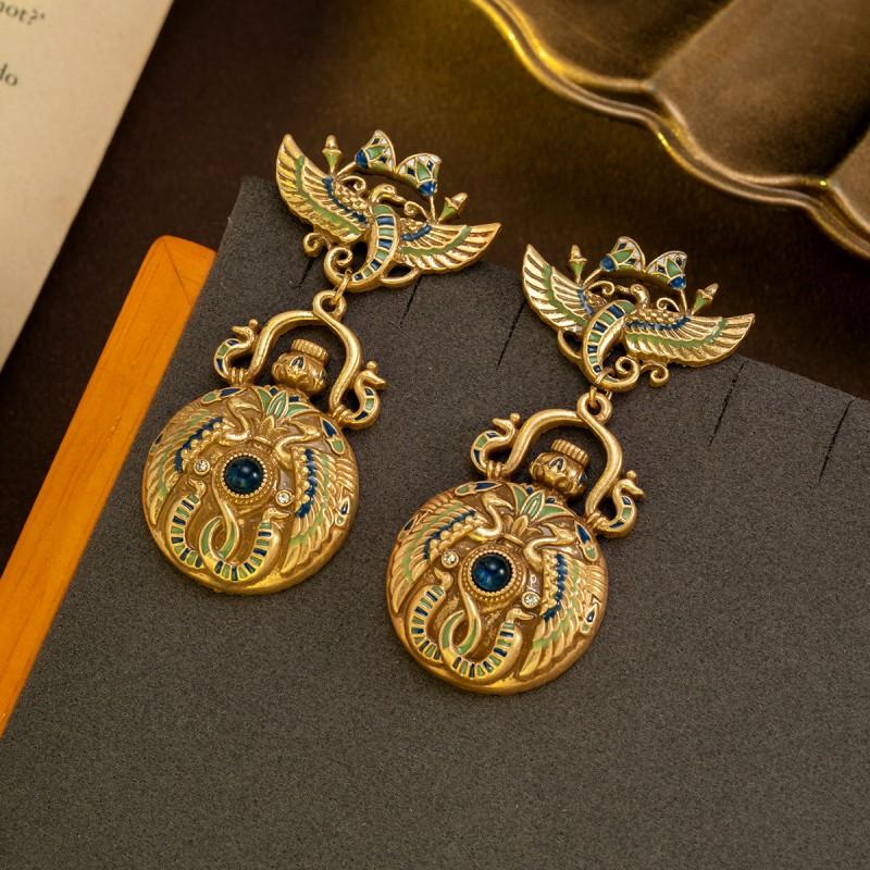Vintage Relief Water Jug Earrings Needle Enamel Court Style Elegant Ear Jewelry Women