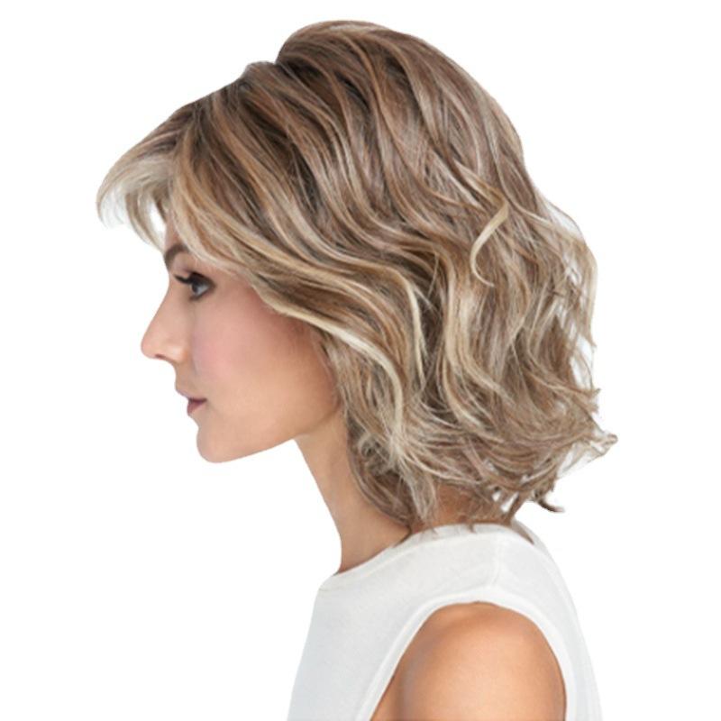 Новый стиль знаменитости, пушистые короткие кудрявые волосы