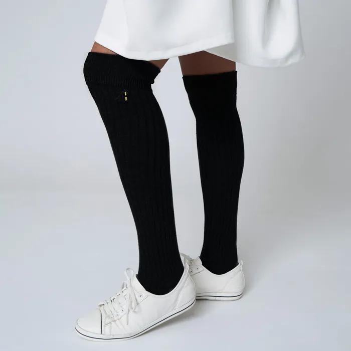 AW22AS02 Чулки выше колена_Черный