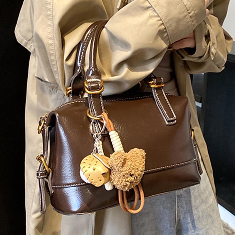 Premium Texture Niche Handbag Bag 2025 Oil Wax Leather Soft Waxy Foreign Style Retro Messenger Shoulder Commuter Pillow Bag