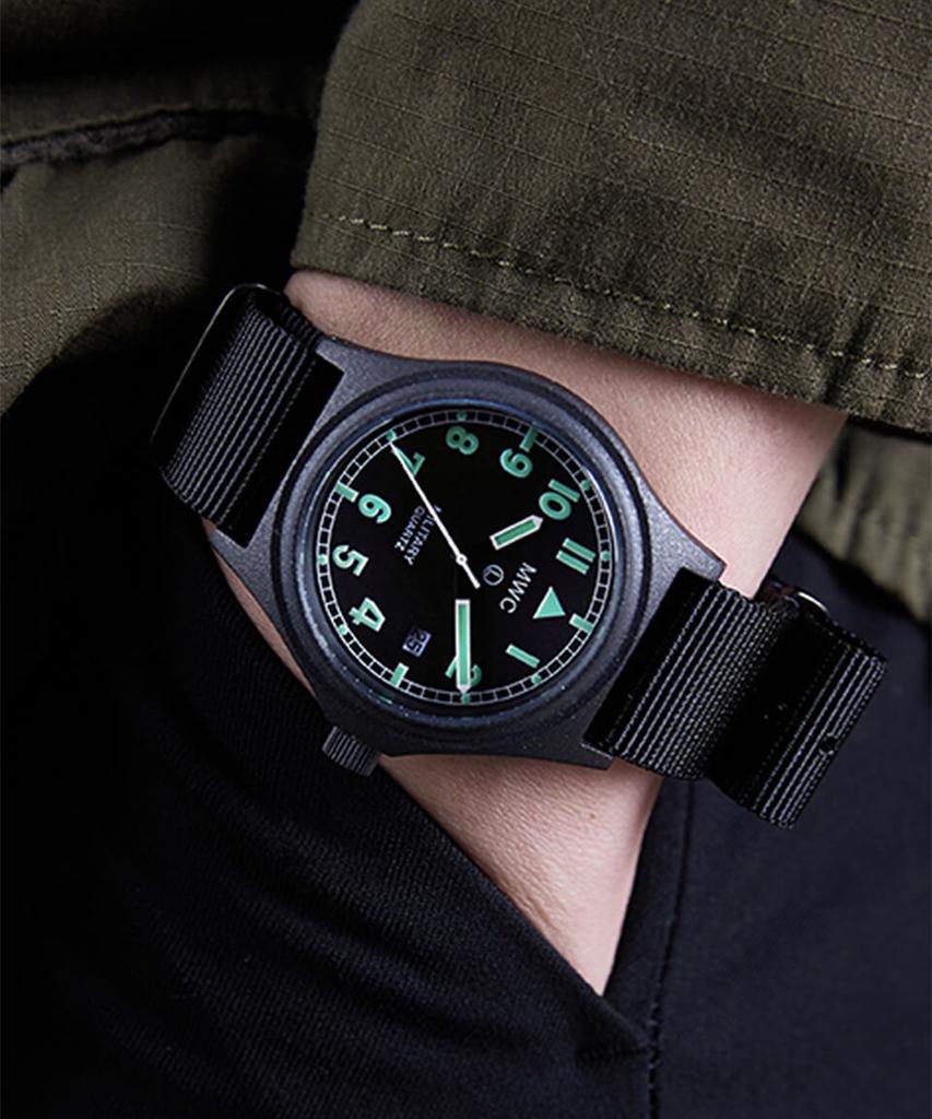 Emdeobeulyussisigye G10 Battery Hatch Pvd - Gunmetal X Black