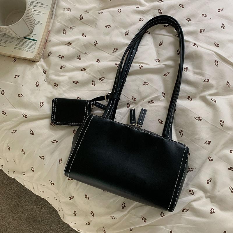 Vintage Leather Shoulder Bags For Women Simple Female White Handbags With Earphone Bag Design Ladies Black Underarm Bags