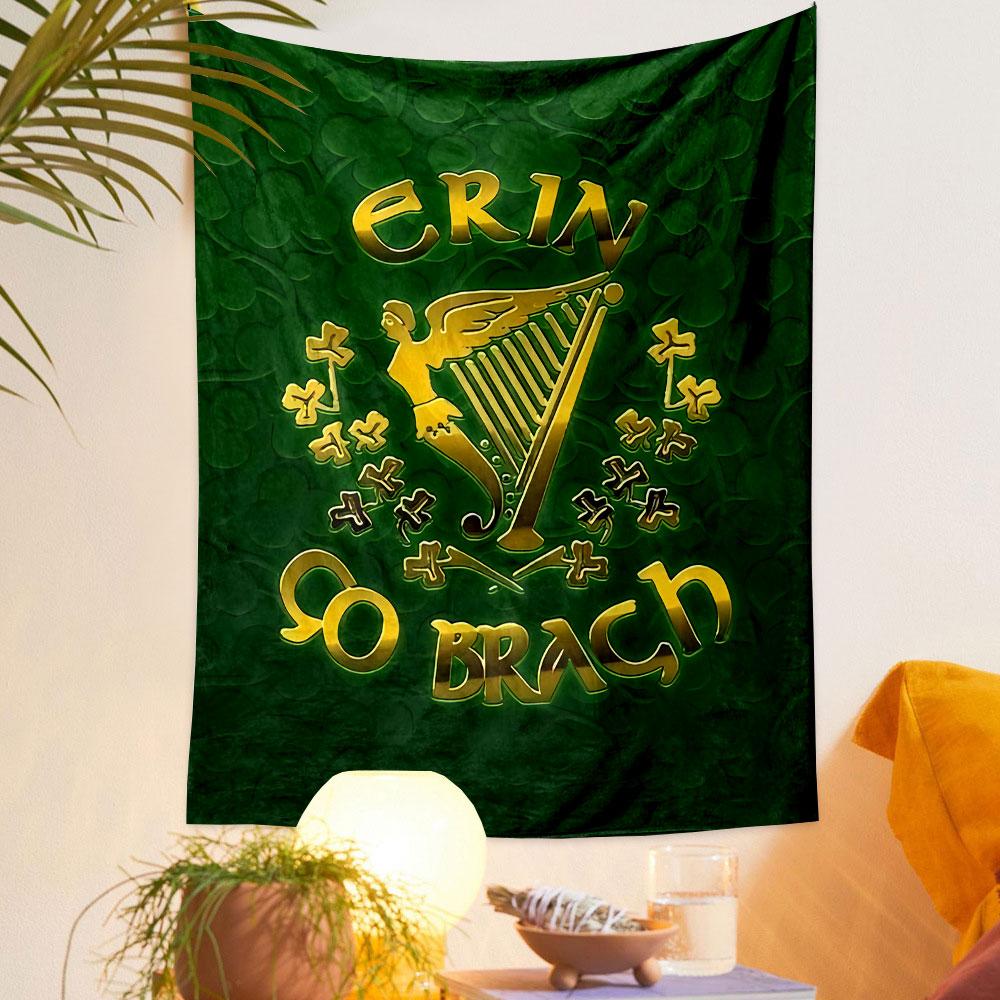 Erin Go Bragh Irish Art Tapestry Wall Hanging, Celtic Clover Poster, Irish Wall Decor for Bedroom Living Room Dorm